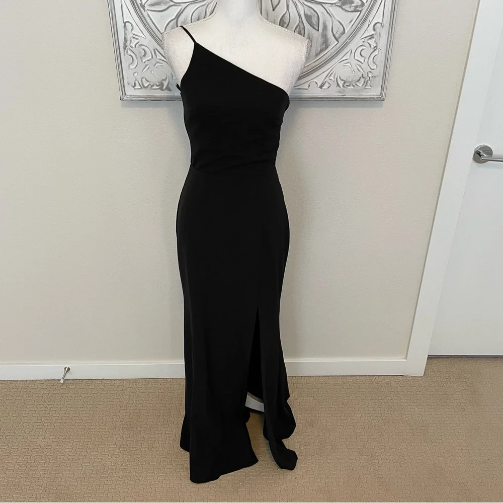 AMSALE Sloan Black Gown, Size 2 - Picture 4 of 13